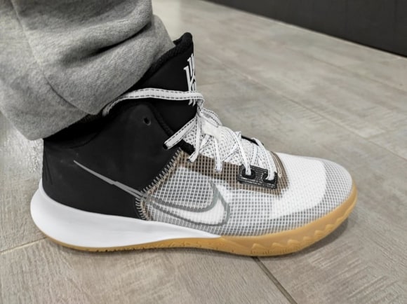 ankle support on a casual basketball shoe